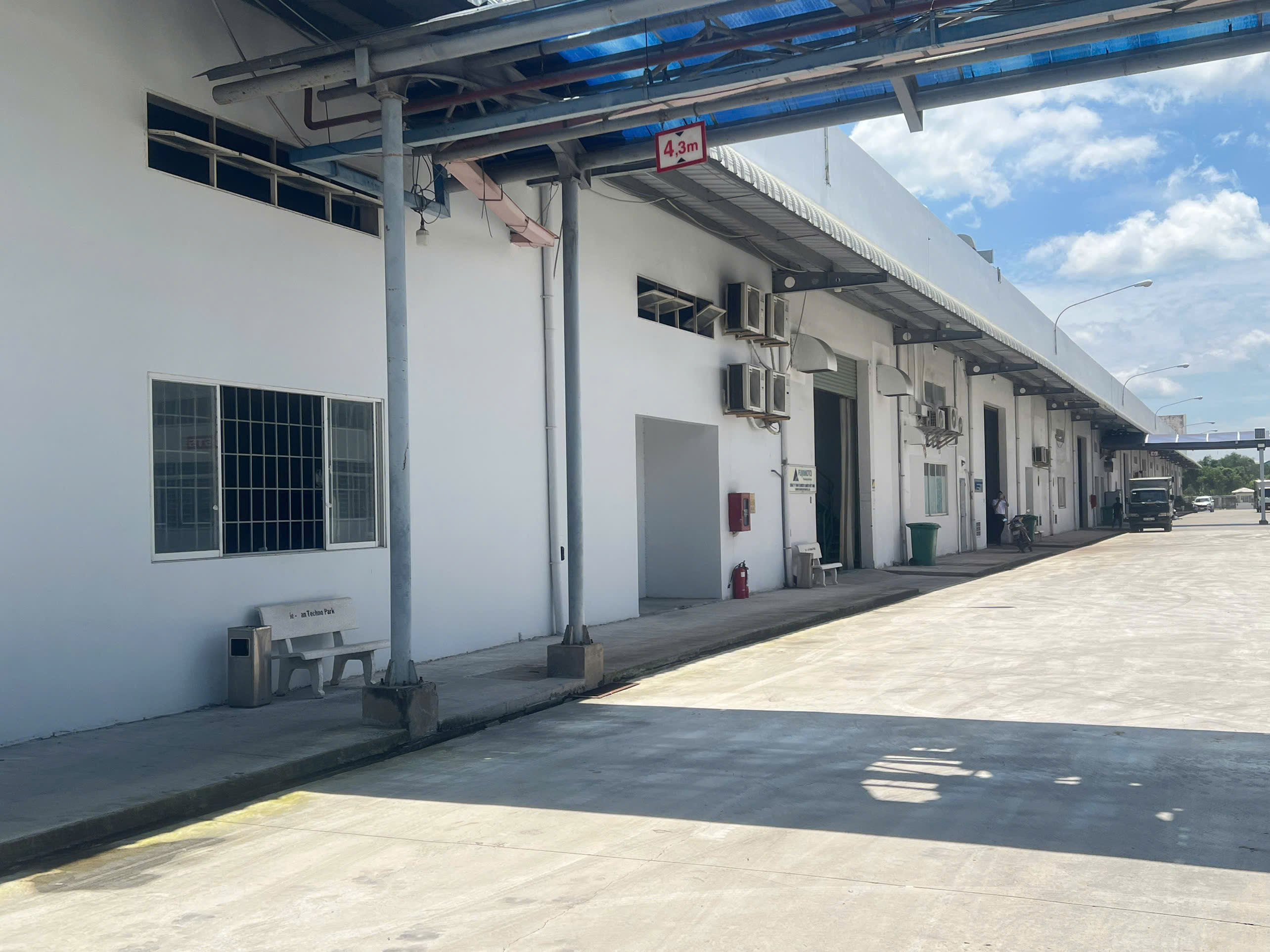 Outerview of workshop 2.jpg